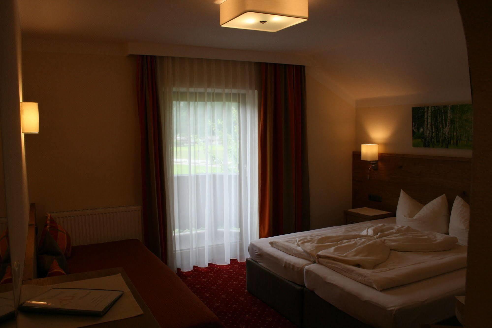 Pension Birkenhof Майрхофен Экстерьер фото